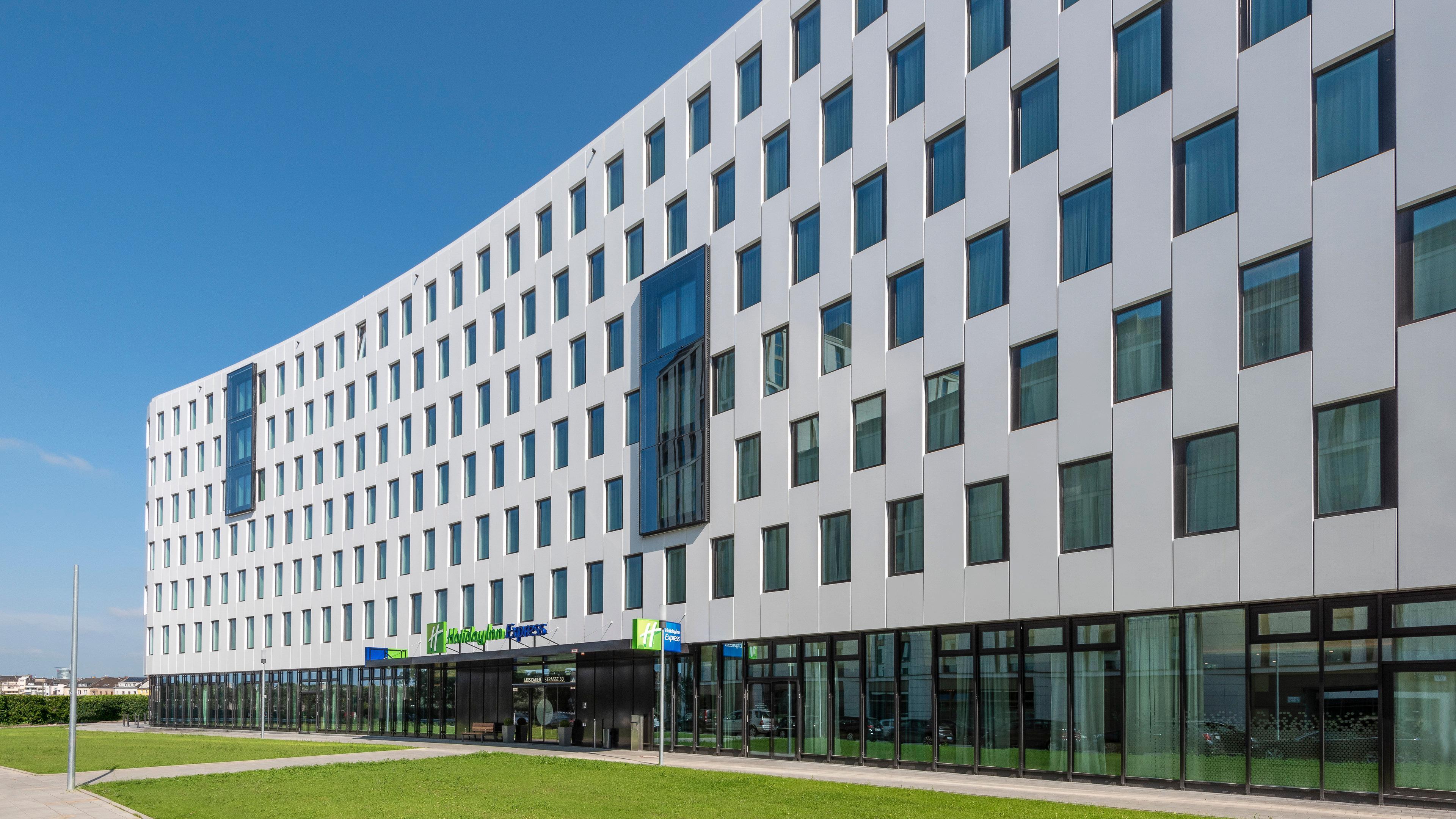 Holiday Inn Express Duesseldorf - Hauptbahnhof By Ihg — Fotos 3